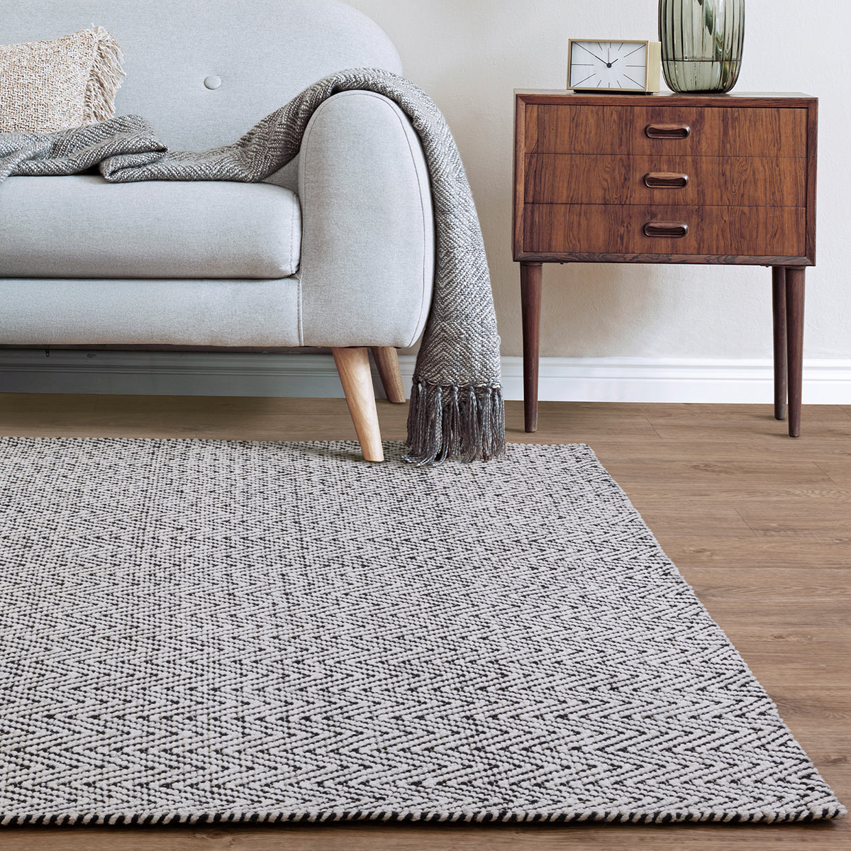 Asiatic Ives Black White Rug