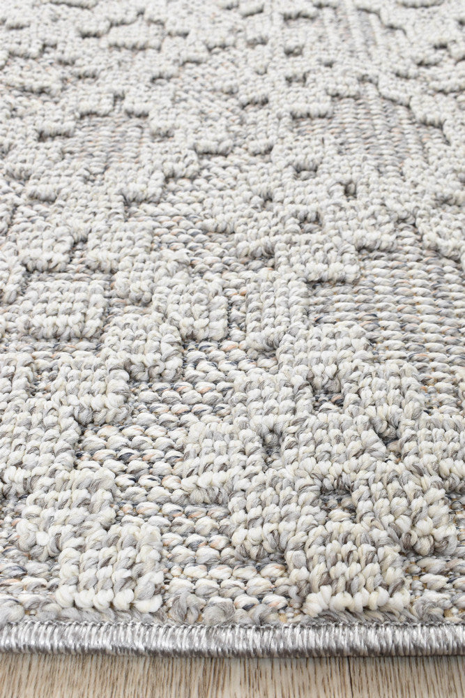 Colorado Chevron Light Grey Outdoor Rug