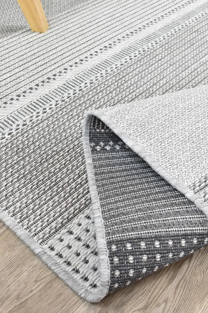 Vermont 37 Grey Outdoor Rug