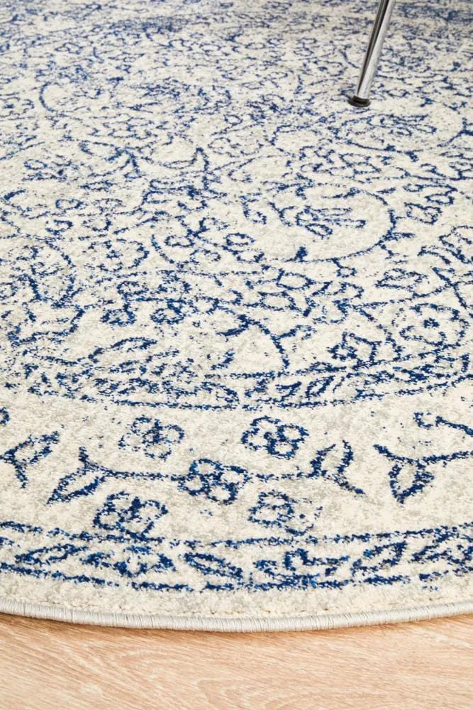 Evoke Whisper White Transitional Round Rug