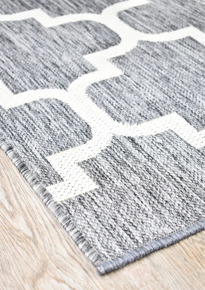 Alaska Indoor Outdoor 68 Light Grey Rug