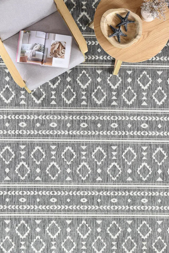 Alaska Indoor Outdoor 33 Grey Cream Rug