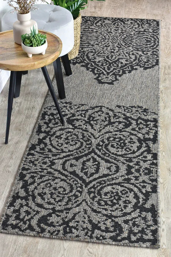 Alaska Indoor Outdoor 05 Brown Black Rug