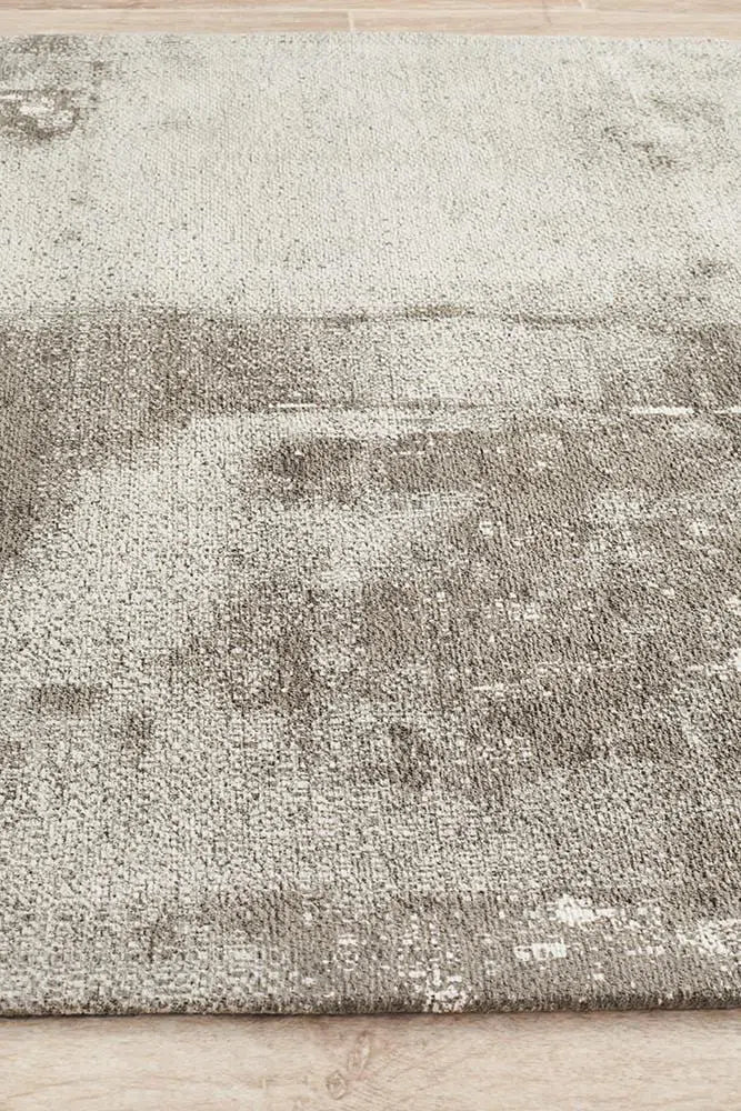 Magnolia 11 Silver Runner Rug