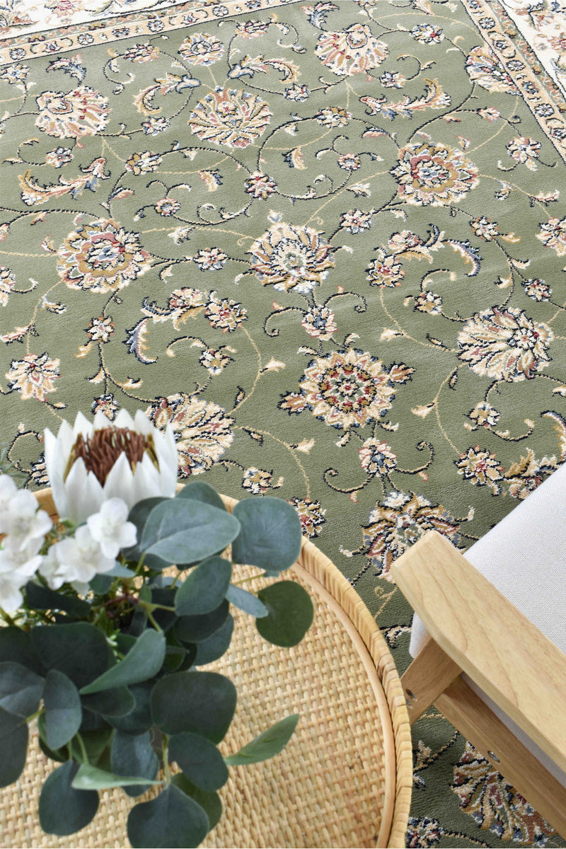 Decora 68 Green Rug