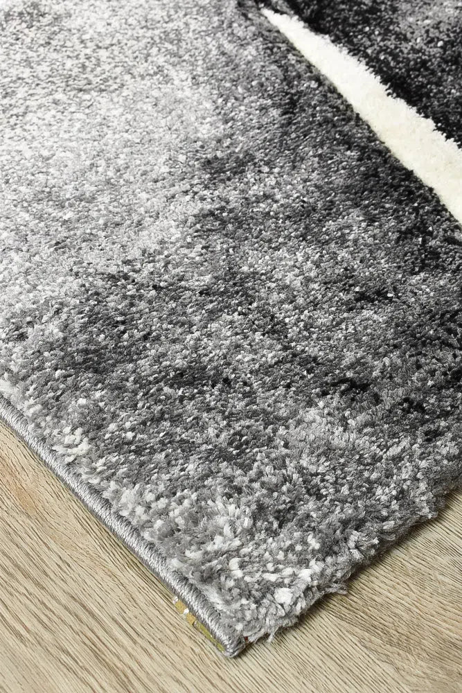 Dahlia 37 Dark Grey Rug