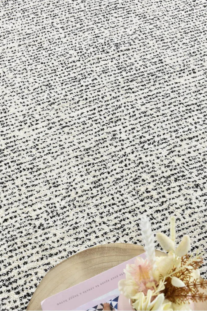 Naomi Polka Ivory Shag Rug