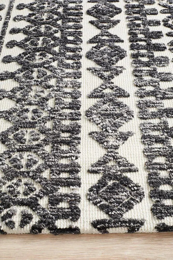 Levi-Rug Culture Levi 363 Ivory