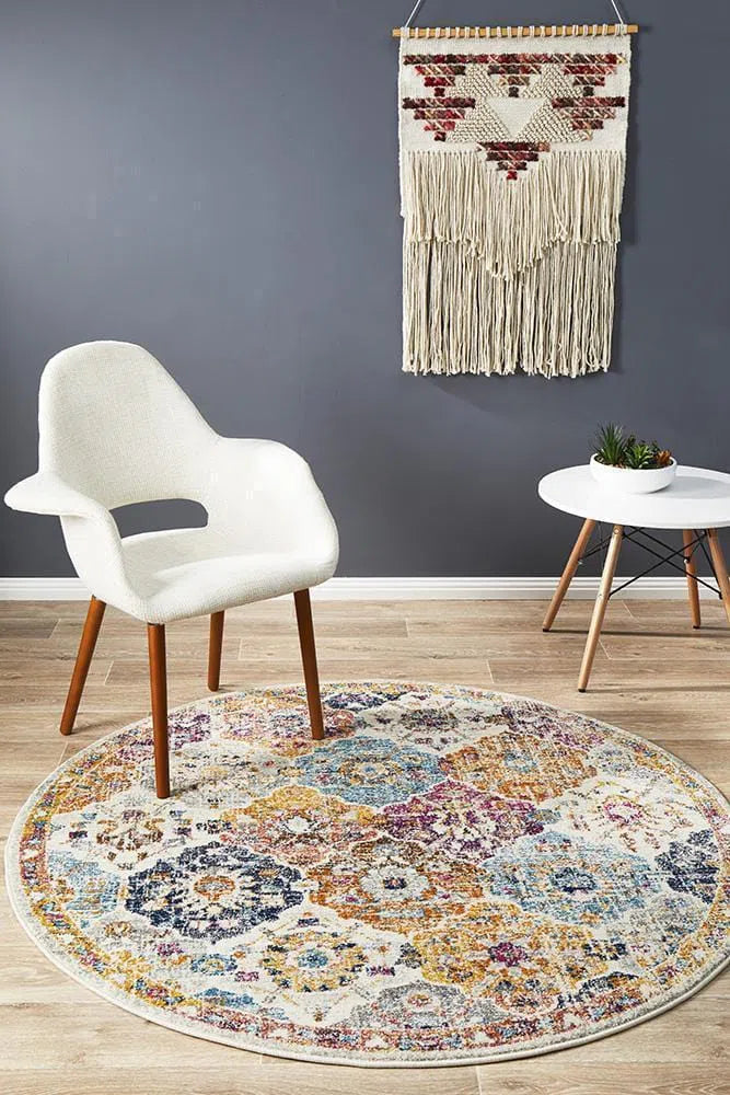 Museum-Museum Ainsley Round Rust Rug