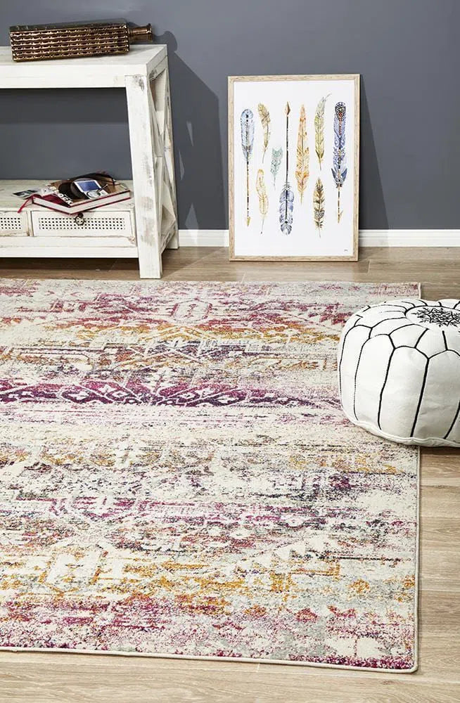 Museum-Museum Lili Fuschia Rug