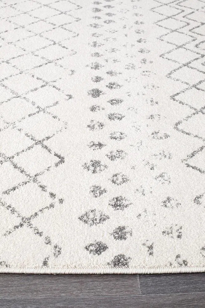 Oasis-Oasis Selma White Grey Tribal Rug
