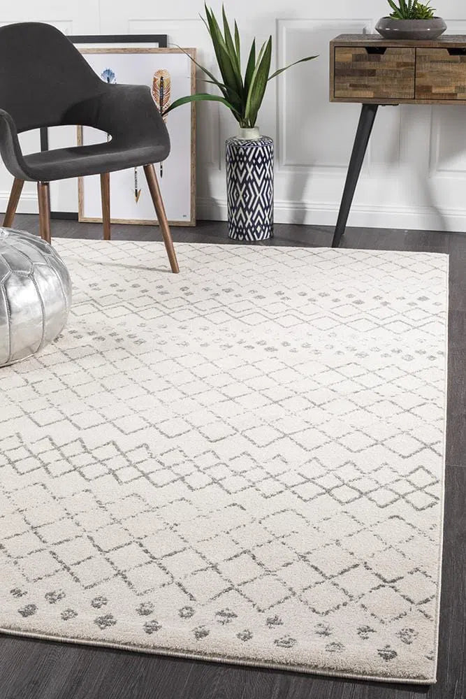 Oasis-Oasis Selma White Grey Tribal Rug
