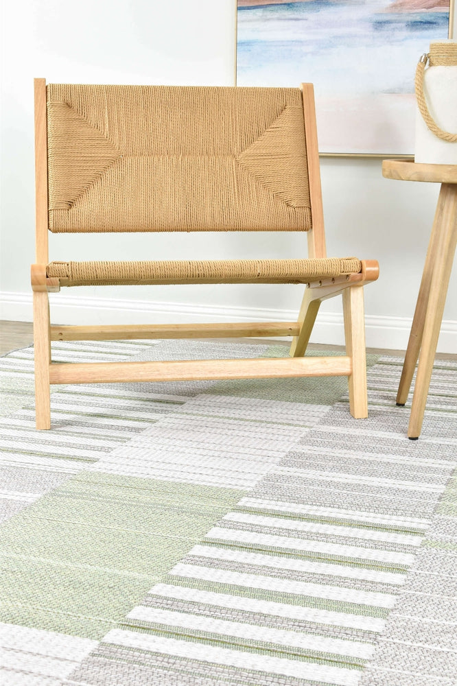 Vermont 54 Mint Green Outdoor Rug