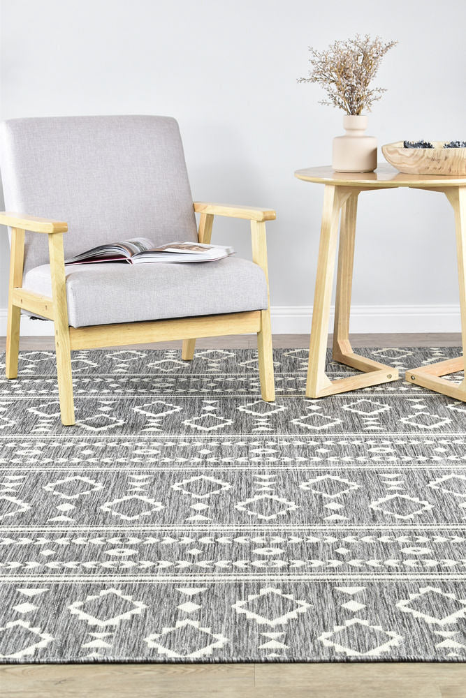 Alaska Indoor Outdoor 33 Grey Cream Rug