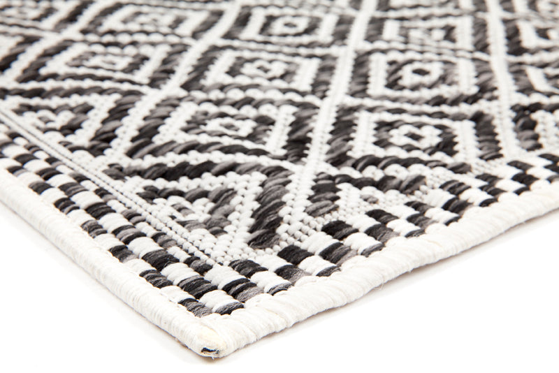 Moti Black & White Outdoor Rug