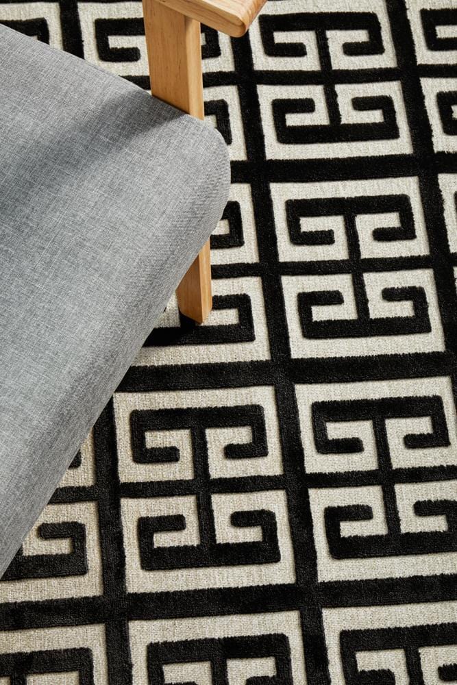 York Brenda Black & Gold Rug